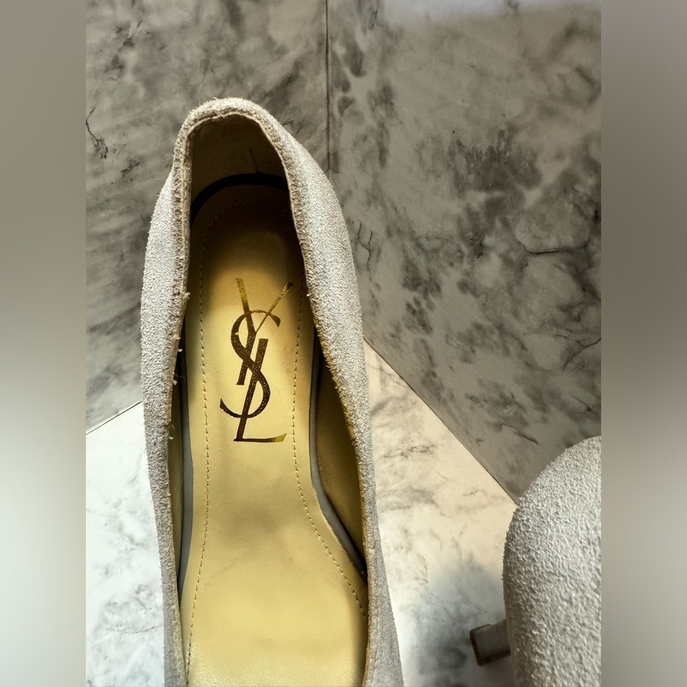 Authentic Yves Saint Laurent Grey Suede Platform Pumps - Picture 4 of 8
